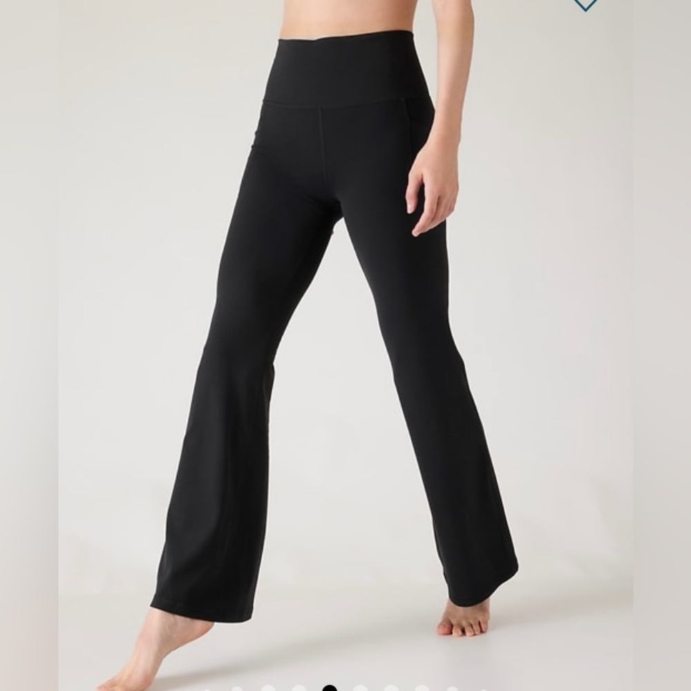 Athleta Salutation Stash Flare Pants SMALL